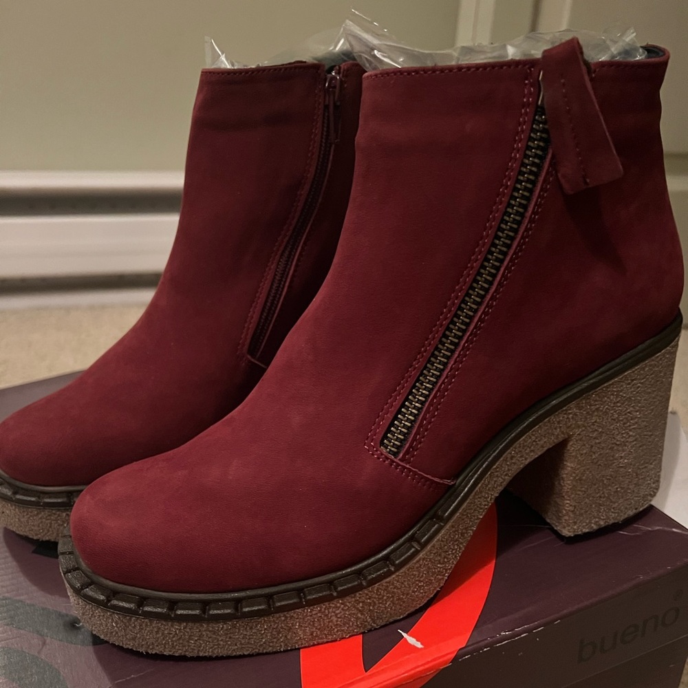 NEW Ladies boots